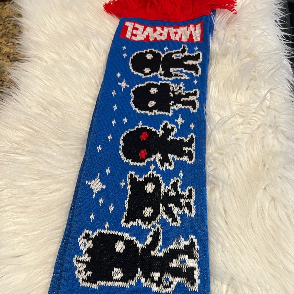 Marvel Guardians Of The Galaxy Funko Blue & Red Knit Scarf